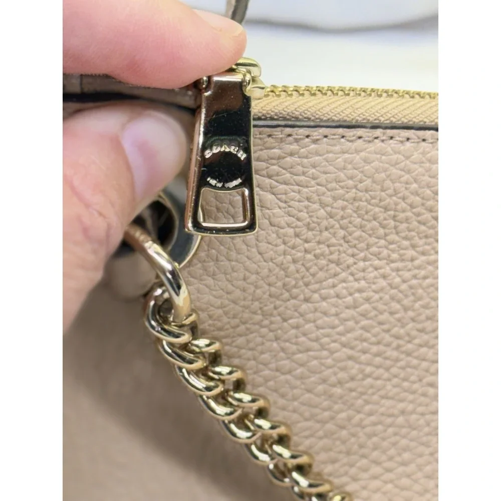 Coach Convertible Leather Tan Pebbled Cross Body Bag Purse w/Gold Chain Accent